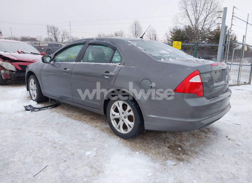 Photo 3 of 2012 Ford Fusion SE (VIN 3FAHP0HA3CR280664)