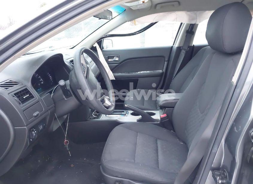 Photo 5 of 2012 Ford Fusion SE (VIN 3FAHP0HA3CR280664)