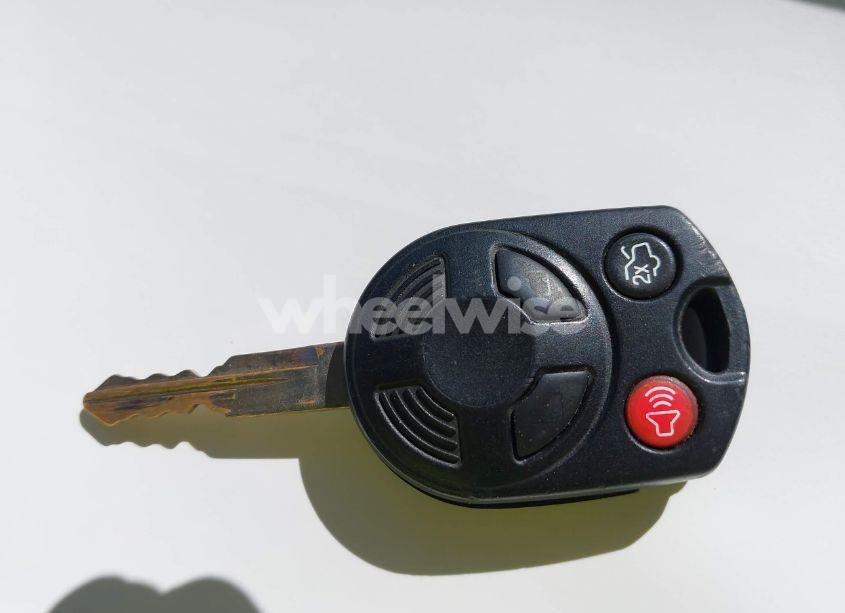 Photo 11 of 2012 Ford Fusion SE (VIN 3FAHP0HA3CR305868)