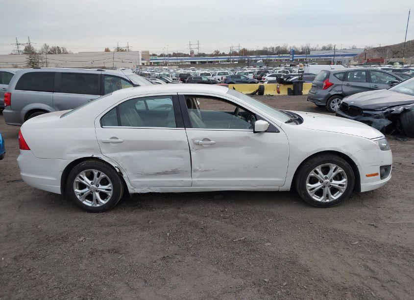 Photo 13 of 2012 Ford Fusion SE (VIN 3FAHP0HA3CR345111)