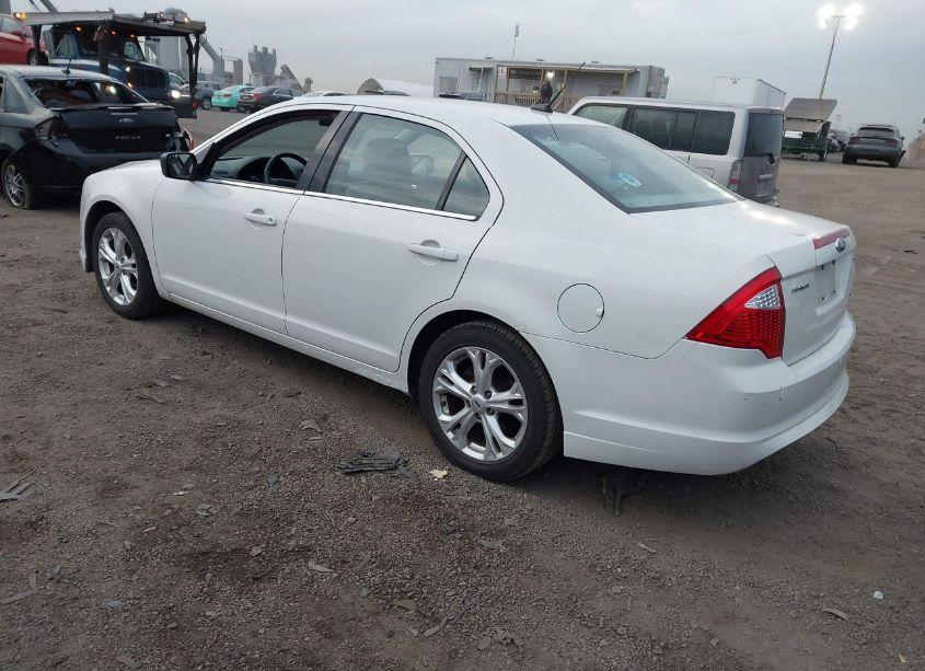 Photo 3 of 2012 Ford Fusion SE (VIN 3FAHP0HA3CR345111)