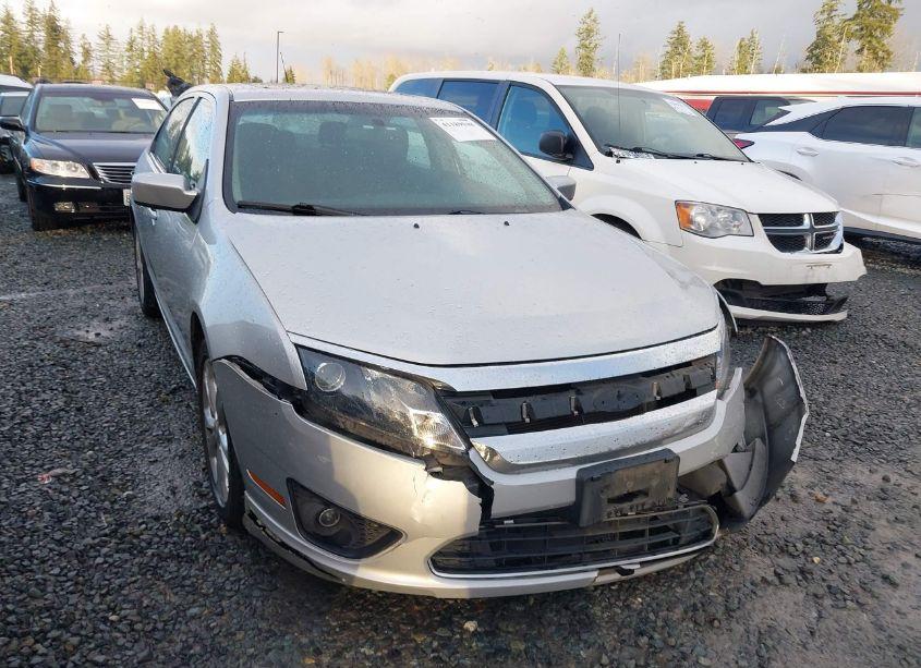 2012 Ford Fusion SE (VIN 3FAHP0HA3CR378528) main photo
