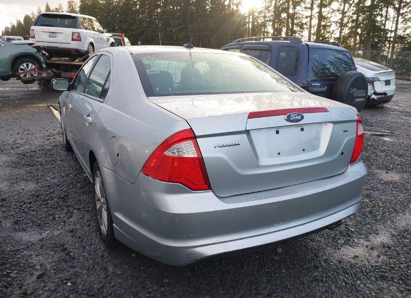 Photo 3 of 2012 Ford Fusion SE (VIN 3FAHP0HA3CR378528)