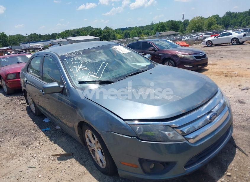 2012 Ford Fusion SE (VIN 3FAHP0HA3CR378836) main photo