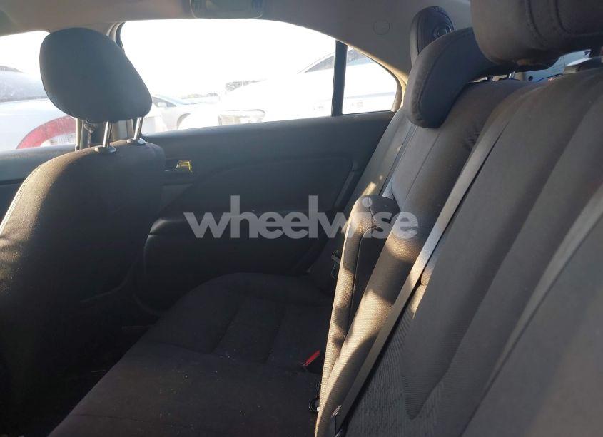 Photo 8 of 2012 Ford Fusion SE (VIN 3FAHP0HA3CR378836)