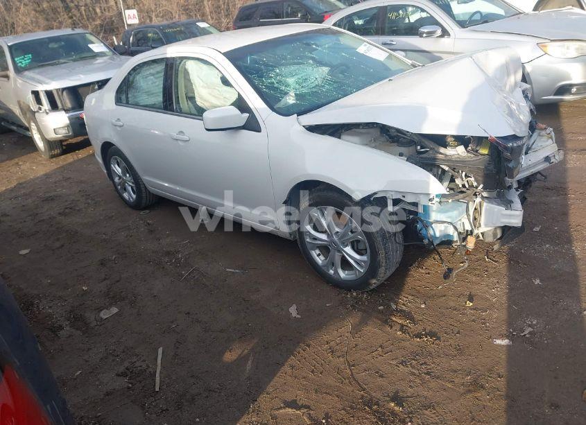 2012 Ford Fusion SE (VIN 3FAHP0HA3CR391277) main photo