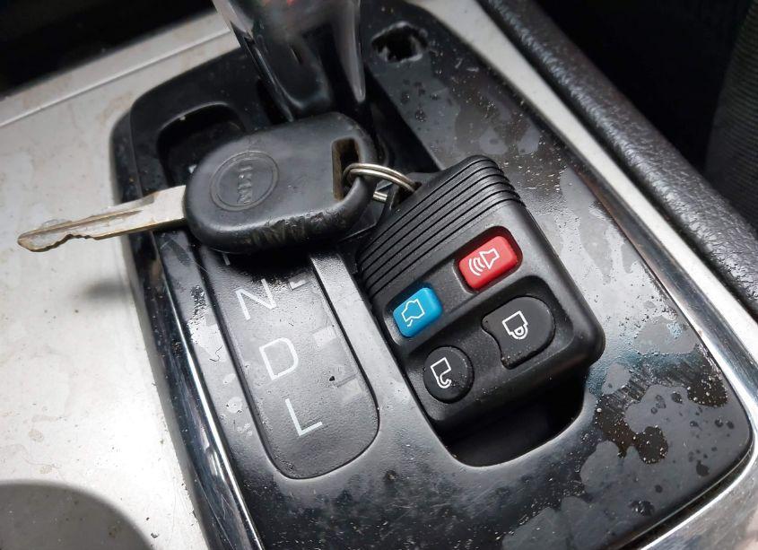 Photo 11 of 2012 Ford Fusion SE (VIN 3FAHP0HA3CR421572)