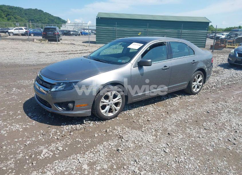 Photo 2 of 2012 Ford Fusion SE (VIN 3FAHP0HA3CR431079)
