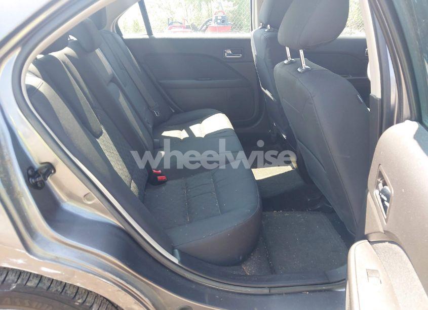 Photo 8 of 2012 Ford Fusion SE (VIN 3FAHP0HA3CR431079)