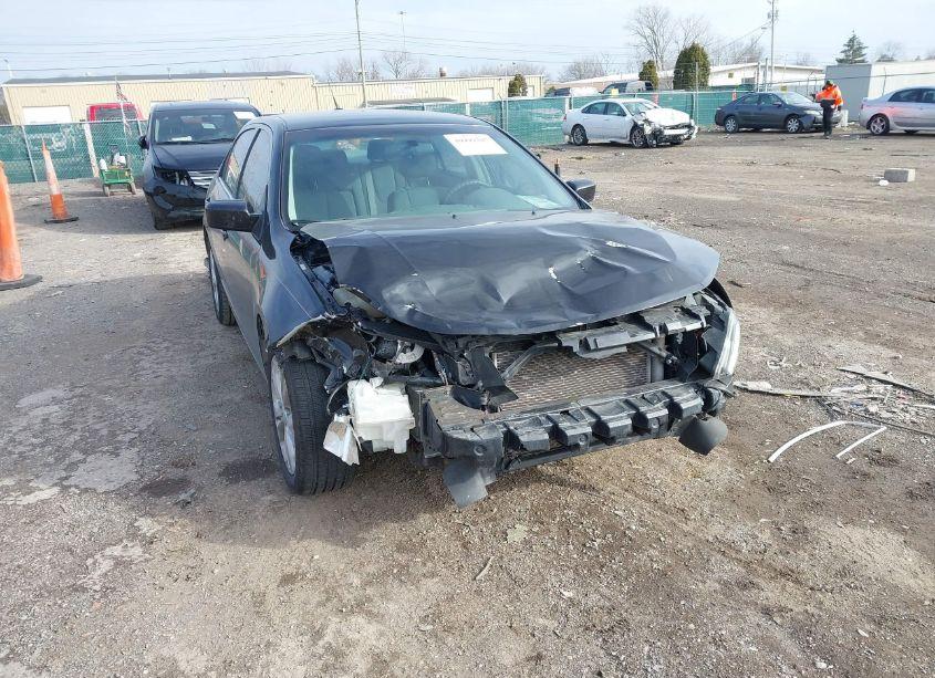 2012 Ford Fusion SE (VIN 3FAHP0HA3CR445693) main photo