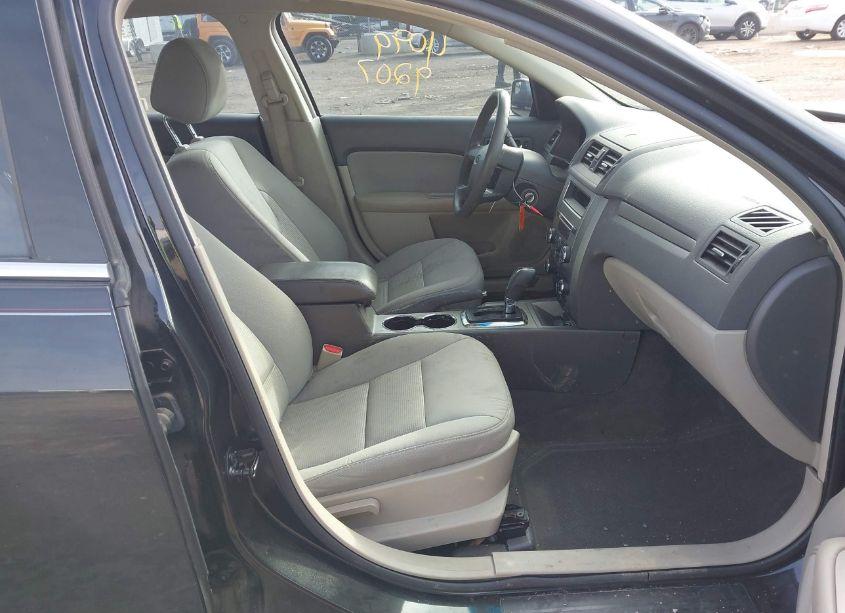 Photo 5 of 2012 Ford Fusion SE (VIN 3FAHP0HA3CR445693)