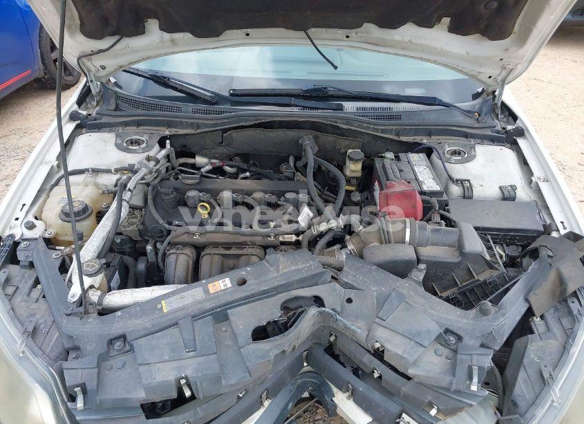 Photo 10 of 2010 Ford Fusion SE (VIN 3FAHP0HA4AR155735)