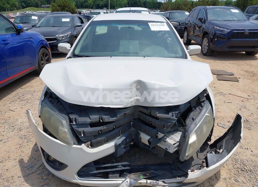 Photo 11 of 2010 Ford Fusion SE (VIN 3FAHP0HA4AR155735)