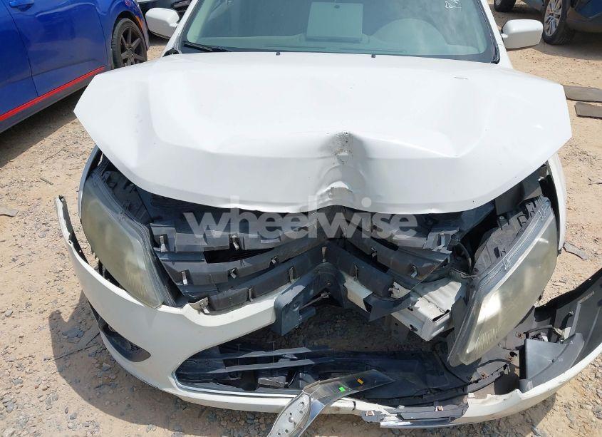 Photo 6 of 2010 Ford Fusion SE (VIN 3FAHP0HA4AR155735)