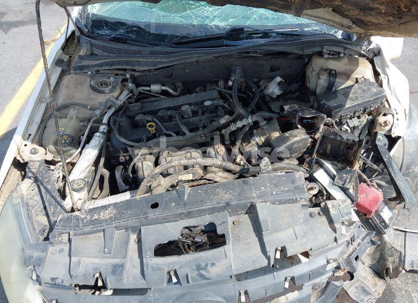 Photo 10 of 2010 Ford Fusion SE (VIN 3FAHP0HA4AR166105)