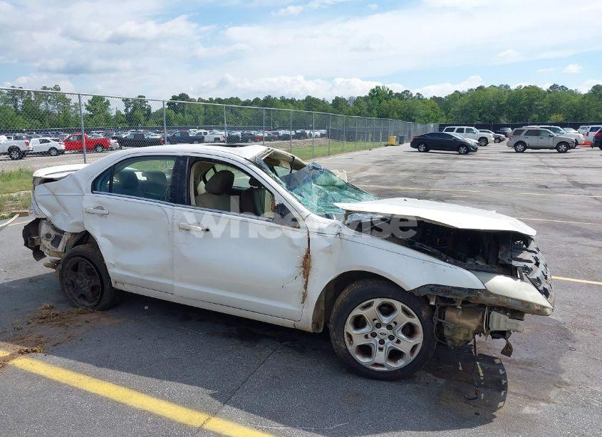 Photo 12 of 2010 Ford Fusion SE (VIN 3FAHP0HA4AR166105)