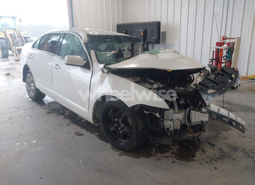 2010 Ford Fusion SE (VIN 3FAHP0HA4AR288026) main photo