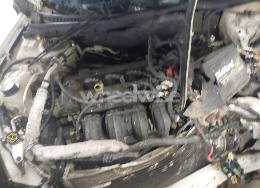 Photo 10 of 2010 Ford Fusion SE (VIN 3FAHP0HA4AR288026)