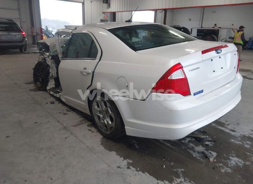 Photo 3 of 2010 Ford Fusion SE (VIN 3FAHP0HA4AR288026)