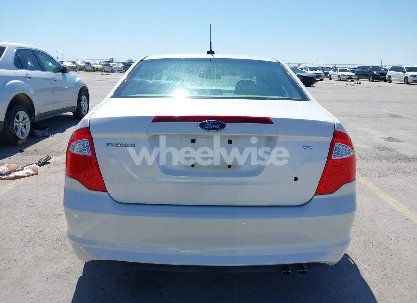 Photo 16 of 2010 Ford Fusion SE (VIN 3FAHP0HA4AR293386)