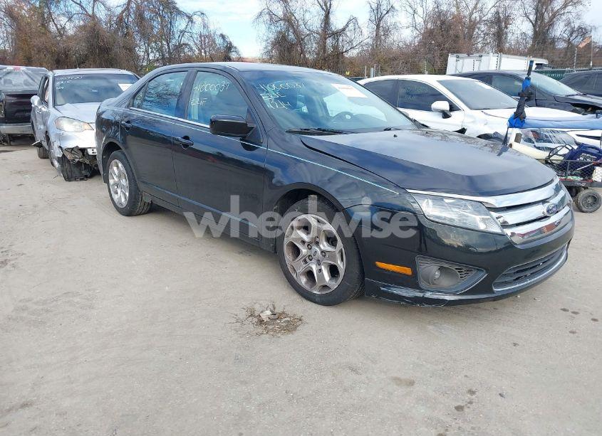 2010 Ford Fusion SE (VIN 3FAHP0HA4AR316889) main photo
