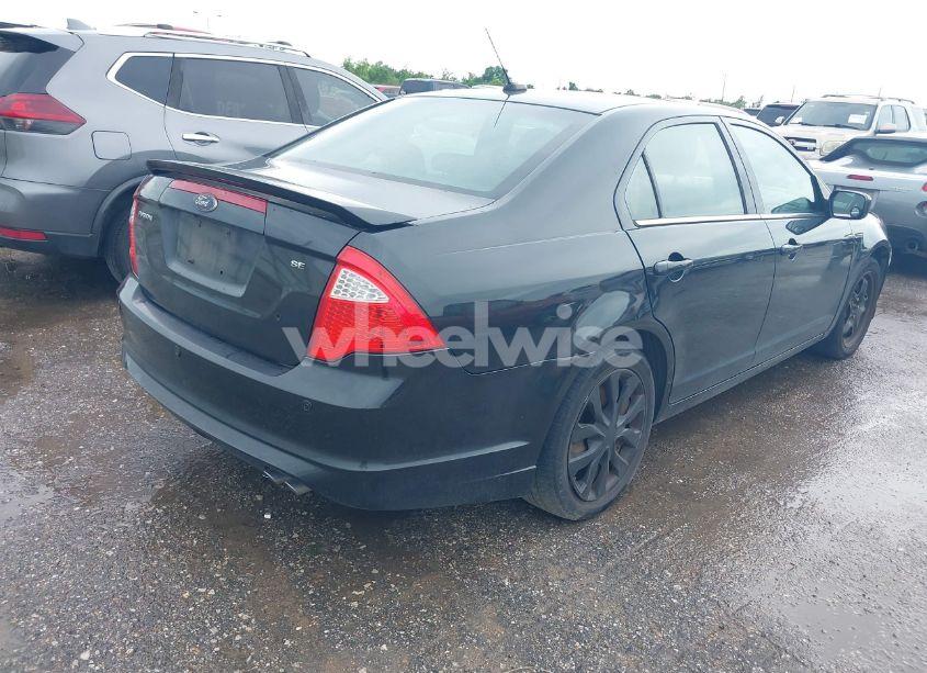 Photo 4 of 2010 Ford Fusion SE (VIN 3FAHP0HA4AR360231)