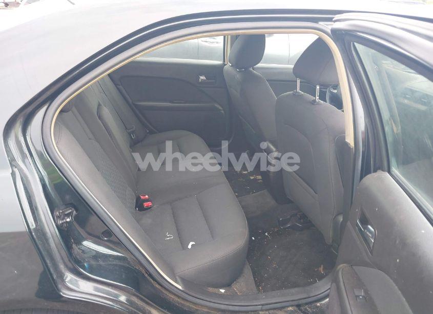 Photo 8 of 2010 Ford Fusion SE (VIN 3FAHP0HA4AR360231)