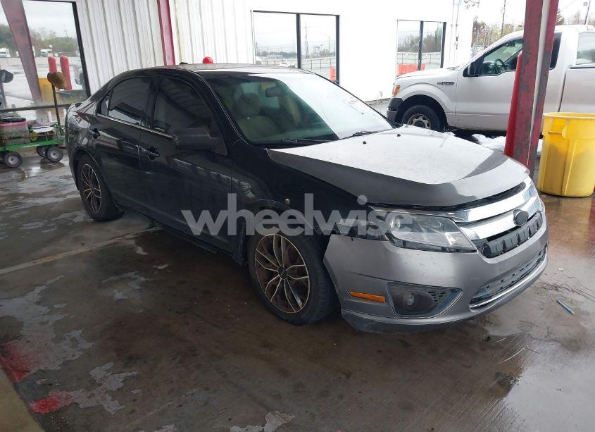 2010 Ford Fusion SE (VIN 3FAHP0HA4AR381144) main photo