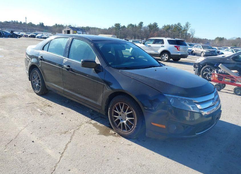 2010 Ford Fusion SE (VIN 3FAHP0HA4AR391981) main photo