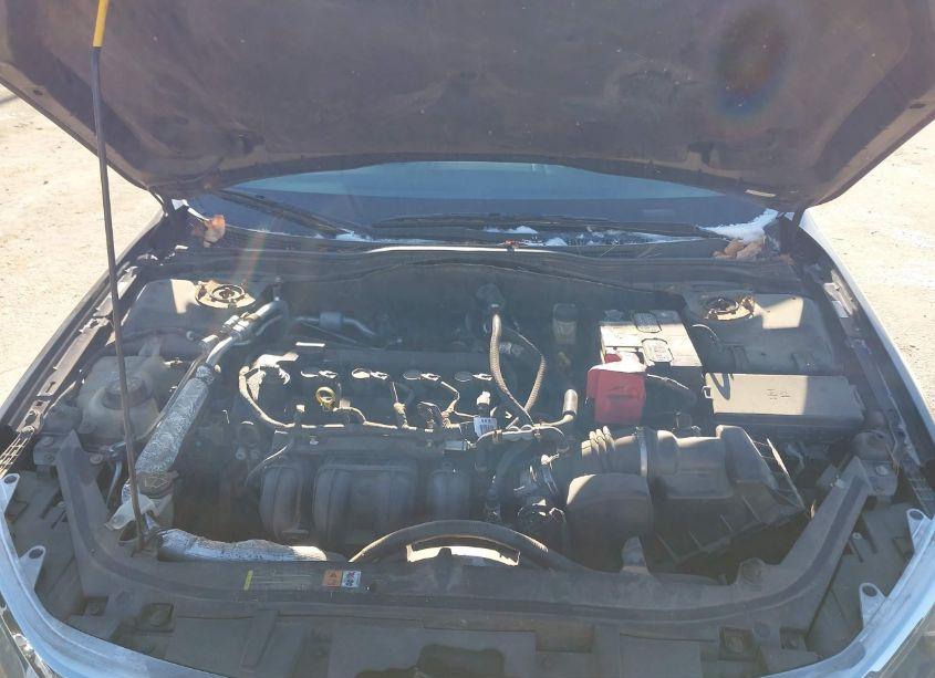 Photo 10 of 2010 Ford Fusion SE (VIN 3FAHP0HA4AR391981)