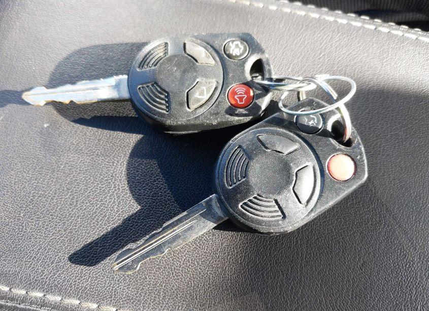 Photo 11 of 2010 Ford Fusion SE (VIN 3FAHP0HA4AR391981)