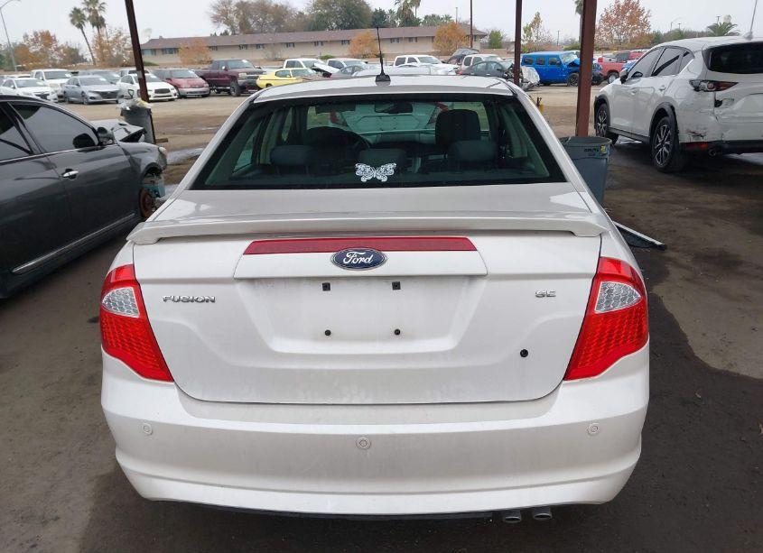 Photo 16 of 2010 Ford Fusion SE (VIN 3FAHP0HA4AR423540)