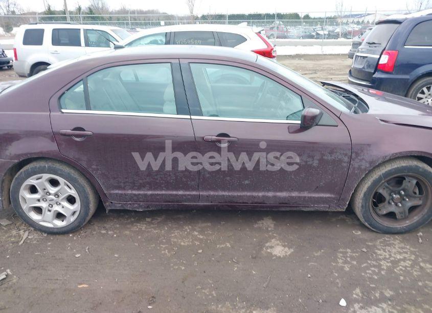 Photo 13 of 2011 Ford Fusion SE (VIN 3FAHP0HA4BR125796)