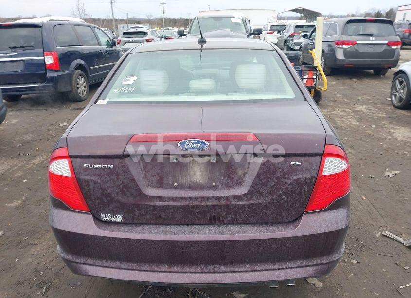 Photo 16 of 2011 Ford Fusion SE (VIN 3FAHP0HA4BR125796)