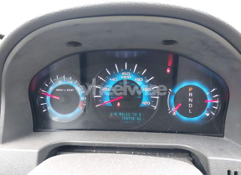 Photo 7 of 2011 Ford Fusion SE (VIN 3FAHP0HA4BR125796)