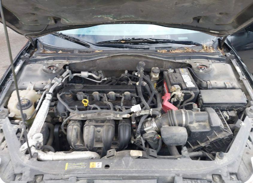 Photo 10 of 2011 Ford Fusion SE (VIN 3FAHP0HA4BR128861)