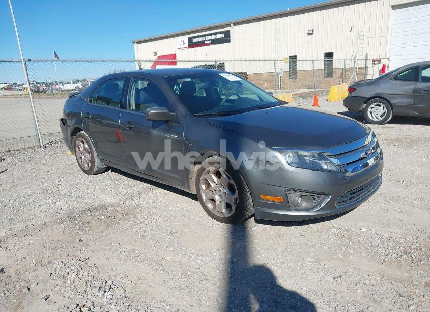 2011 Ford Fusion SE (VIN 3FAHP0HA4BR164369) main photo