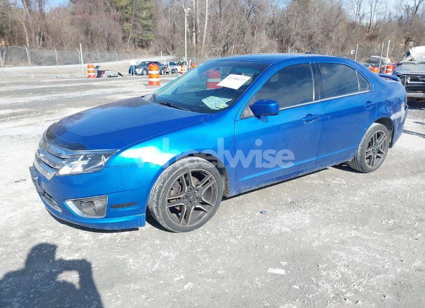 Photo 2 of 2011 Ford Fusion SE (VIN 3FAHP0HA4BR171418)