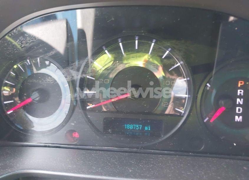 Photo 7 of 2011 Ford Fusion SE (VIN 3FAHP0HA4BR171418)