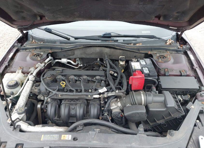 Photo 10 of 2011 Ford Fusion SE (VIN 3FAHP0HA4BR200125)