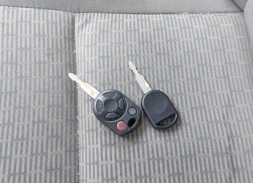 Photo 11 of 2011 Ford Fusion SE (VIN 3FAHP0HA4BR216762)