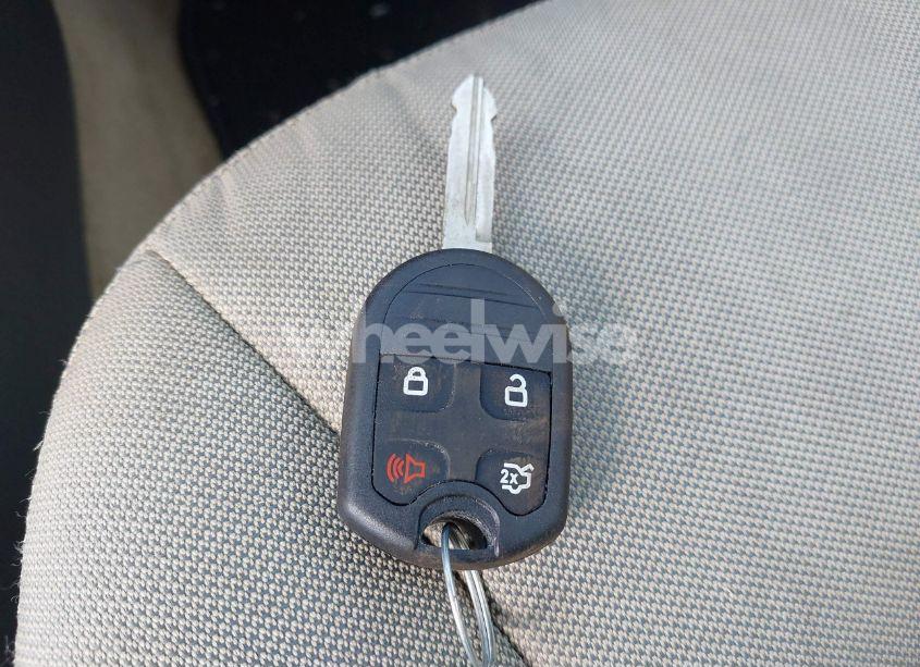 Photo 11 of 2011 Ford Fusion SE (VIN 3FAHP0HA4BR290229)