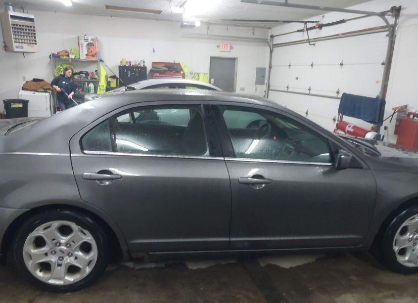 Photo 14 of 2011 Ford Fusion SE (VIN 3FAHP0HA4BR291414)