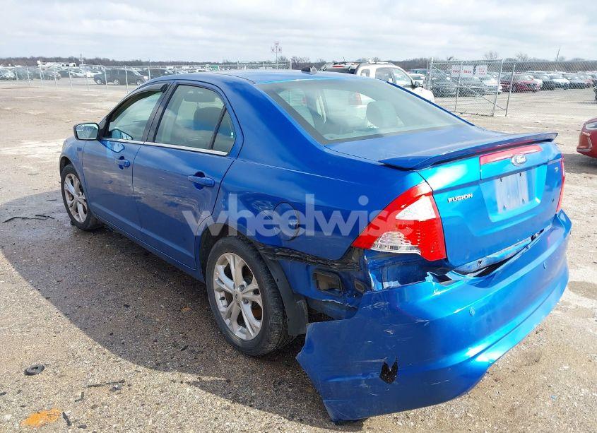 Photo 3 of 2012 Ford Fusion SE (VIN 3FAHP0HA4CR111785)
