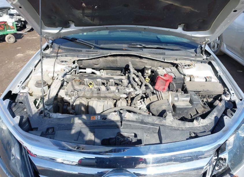 Photo 10 of 2012 Ford Fusion SE (VIN 3FAHP0HA4CR123046)