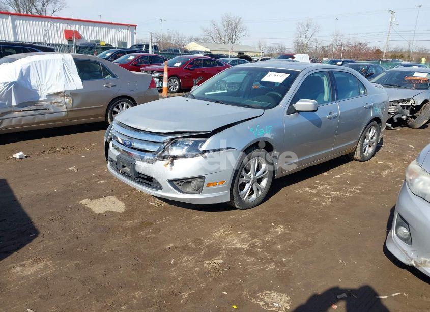 Photo 2 of 2012 Ford Fusion SE (VIN 3FAHP0HA4CR123046)