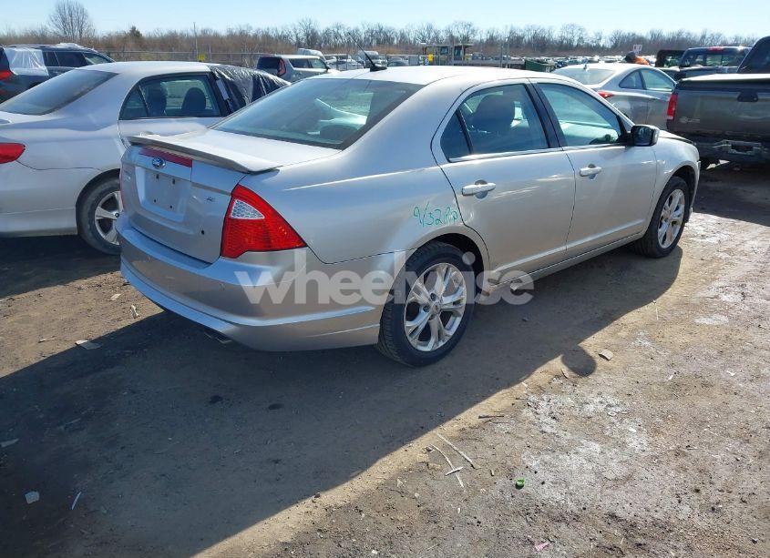 Photo 4 of 2012 Ford Fusion SE (VIN 3FAHP0HA4CR123046)