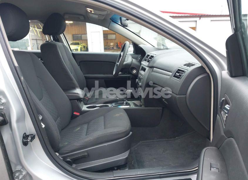 Photo 5 of 2012 Ford Fusion SE (VIN 3FAHP0HA4CR129218)