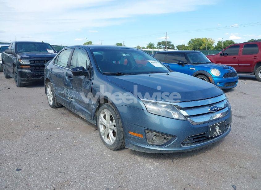 2012 Ford Fusion SE (VIN 3FAHP0HA4CR131888) main photo