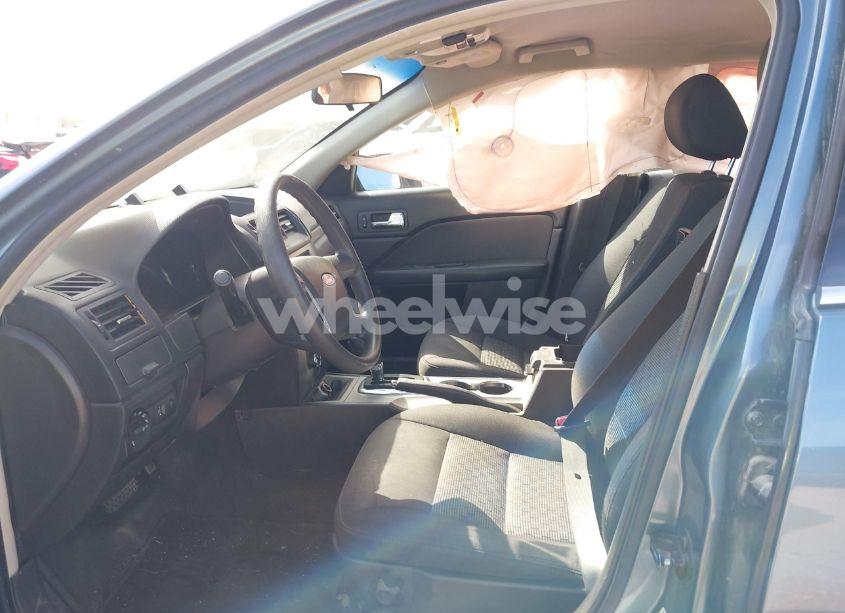 Photo 5 of 2012 Ford Fusion SE (VIN 3FAHP0HA4CR131888)